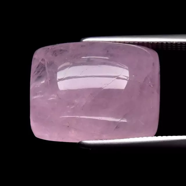 Morganite rose pâle semi translucide en coussin cabochon de 8.49Cts