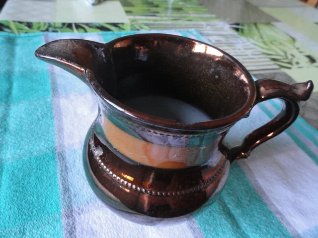 Pichet ou Pot à Lait , en faience de Jersey