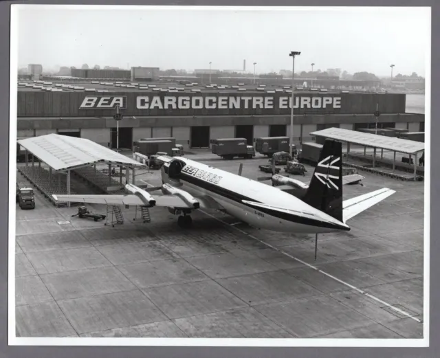 Bea British European Airways Vickers Vanguard Cargo Original Vintage Photo