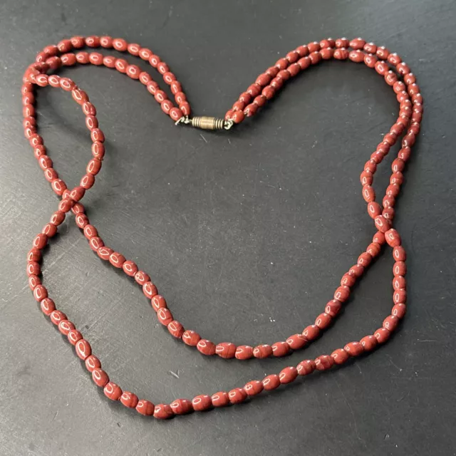 Ancien Collier Ethnique En Acier Créateur Art Nouveau perle de verre rouge
