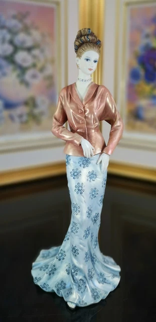 Regal Collection Figurine P029 ''Lydia''