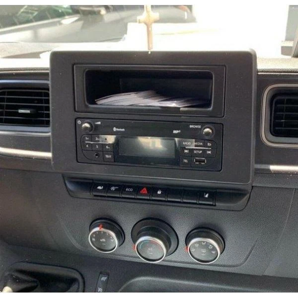 Kit 2 Din Nissan Nv400 11/2019-