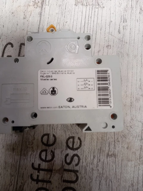 Eaton PXL-C20/3 Leitungsschutzschalter – Dreipolig, 20 A, C-Charakteristik, 10 KA Schaltvermögen, 400 V, 3 TE, Für AC-Installationen
