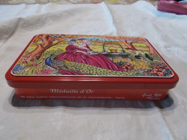 BOITE METALLIQUE VIDE "Les Tetons De La Reine Margot' Francis Miot