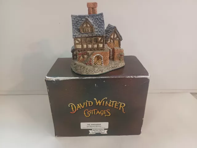 David Winter Cottages " The Bakehouse " Handmade Comes With Certificate & Box 2