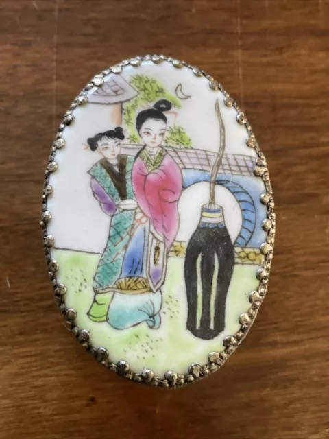 Vintage Asian Chinese Famille Rose Porcelain Shard Oval Box Jewelry Storage 2.5”