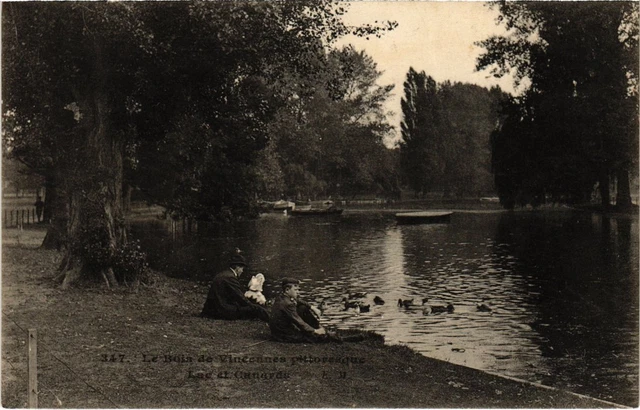CPA Vincennes Lac et Canards (1347180)