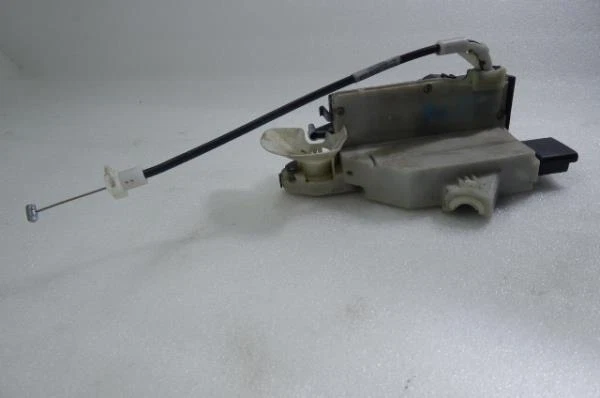 SERRURE PORTE AVANT gauche PEUGEOT 208 I (CA CC ) 9HP (DV6DTED) 210752 ...