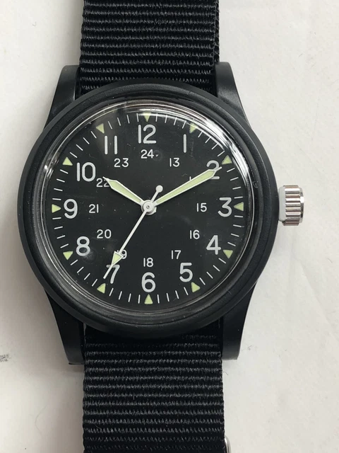 Daiso Militäruhr 2er Set Oliv & Schwarz Hattori Seiko Uhrwerk