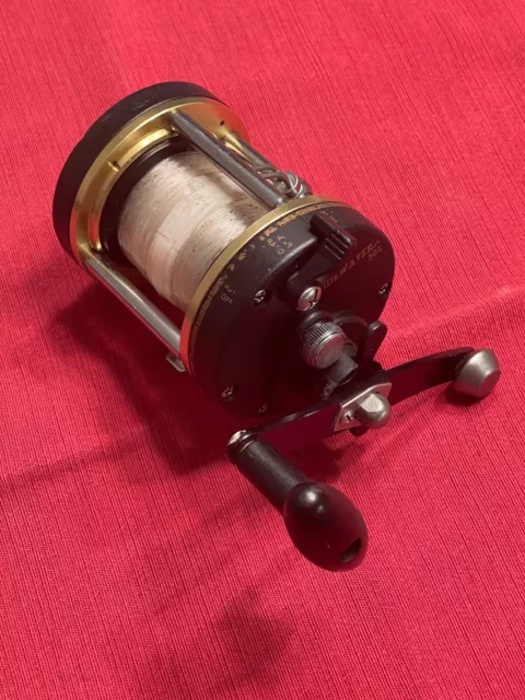 https://www.picclickimg.com/ufwAAOSwfzhlyQRY/Shakespeare-Tidewater-Saltwater-30L-Ball-Bearing-Reel.webp