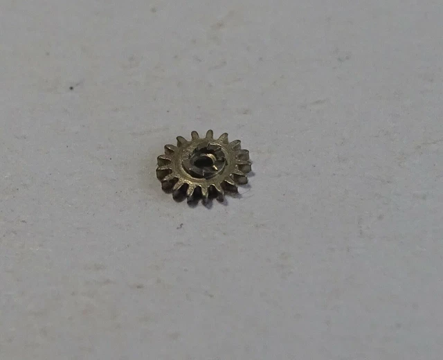 PIÈCE HORLOGERIE MONTRE 1 TIGE DE REMONTOIR CUPILLARD 10½ 233-68