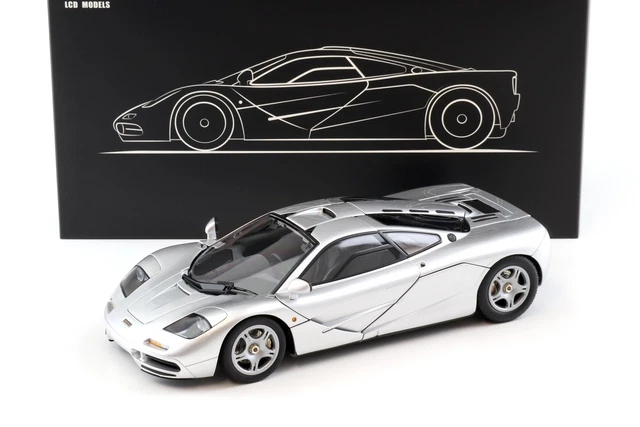 McLaren F1 Road Car 1993 Gris Argent - Maisto 1/18 - Miniature Zamac Collection - Sans Boîte