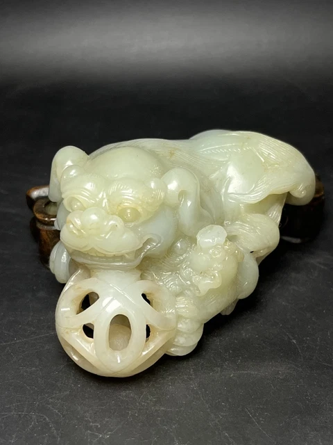 Chinese Exquisite Handmade Lion carving Hetian Jade Statue