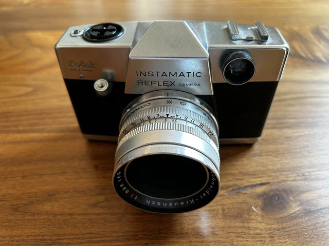 Kodak Instamatic Reflex, inkl. Hülle + Stativ + Blitzlich + Traveler AF Mini