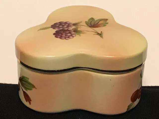 Royal Worcester Spode Palissy Trinket Box Vintage 2.3"X  2.3".-D247