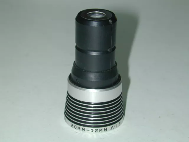 OBJECTIF Bell Howell zoom 1.5/20-32  pour projecteur CINE CINÉMA 8 super 8