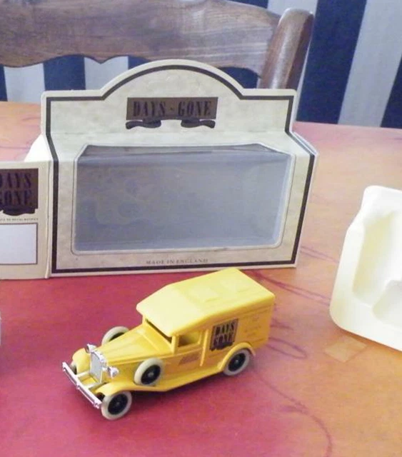 PLV Majorette Vintage – Voiture Jouet – Très Abîmée – Pour Pièces