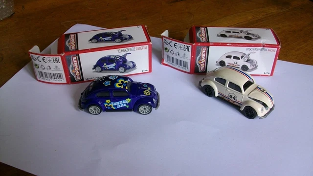 Lot De Deux Coques MiniALUX Pour Voitures, échelle 1/43, Citroën DS Et Volkswagen Coccinelle (Beetle), En Boîte, état Neuf