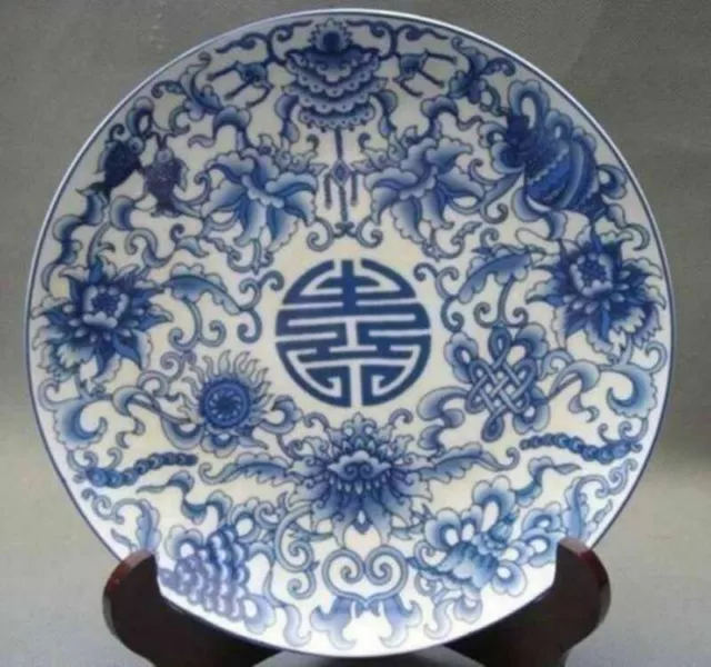 Chinese Blue and White Porcelain Hand-Painted Flowers Plate w Qianlong Mark