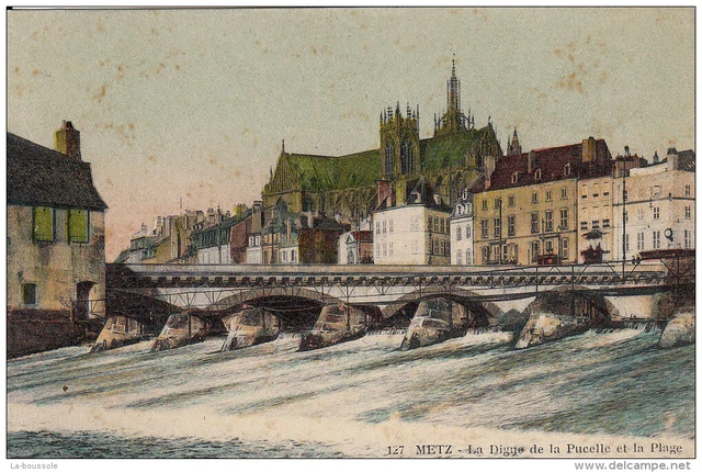 57 METZ - la digue de la pucelle et la plage