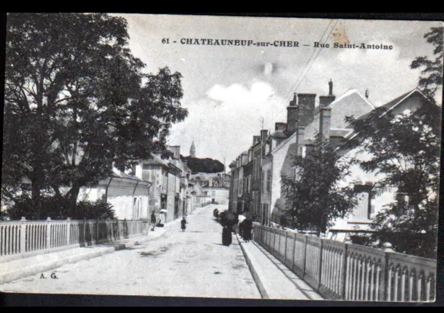 CHATEAUNEUF-sur-CHER (18) PONT & VILLAS / Rue SAINT-ANTOINE animée début 1900