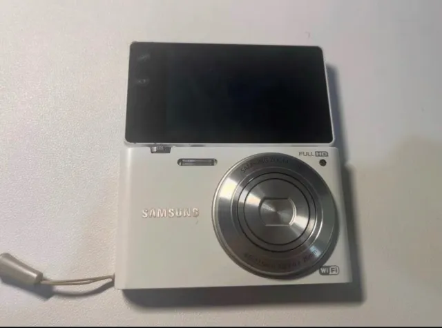 Samsung MV900f Flip-out Vlog Camera White (Preowned)