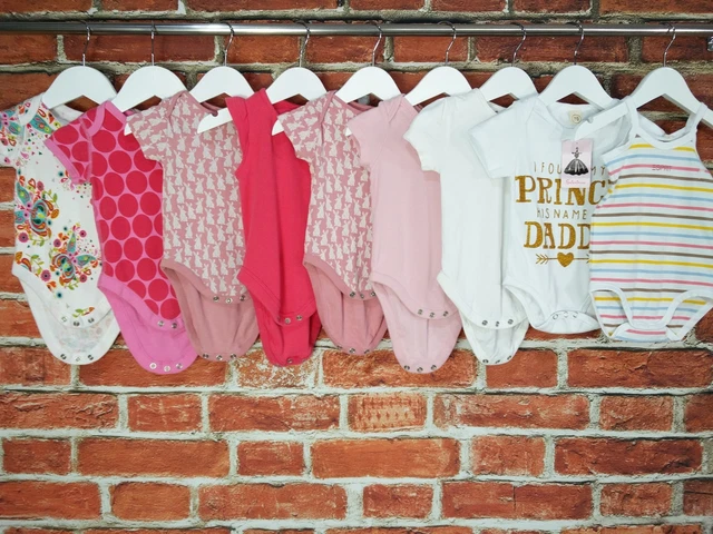 BABY GIRLS BUNDLE AGE 3-6 MONTHS JASPER CONRAN GAP etc VEST BODYSUIT SET 68CM