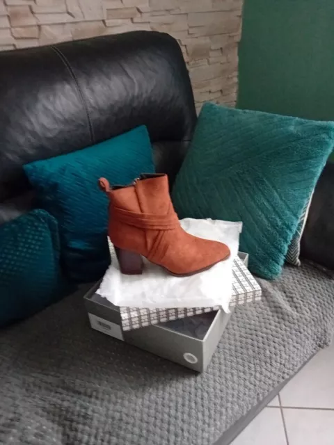 Bottines Marron En Suedine