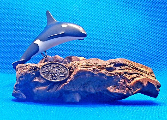 John Rey Orca JOHN PERRY SCULPTURE Orca (Killer Whale) On Beautiful Driftwood Burl ...