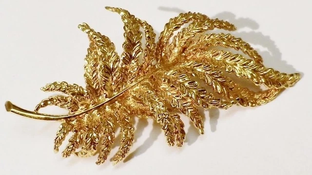 BROCHE VINTAGE En Relief Gravée Feuillage Couleur Or Poli - Bijou Ancien *5068