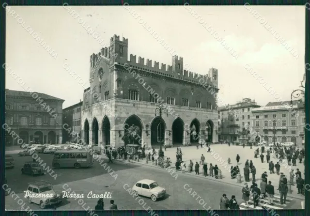 Piacenza Città Auto Corriera Foto FG cartolina KV7027