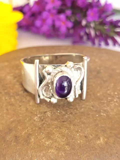 Wunderschöner älterer Ring Silber 925, individuelles Design, Amethyst, 19,8mm
