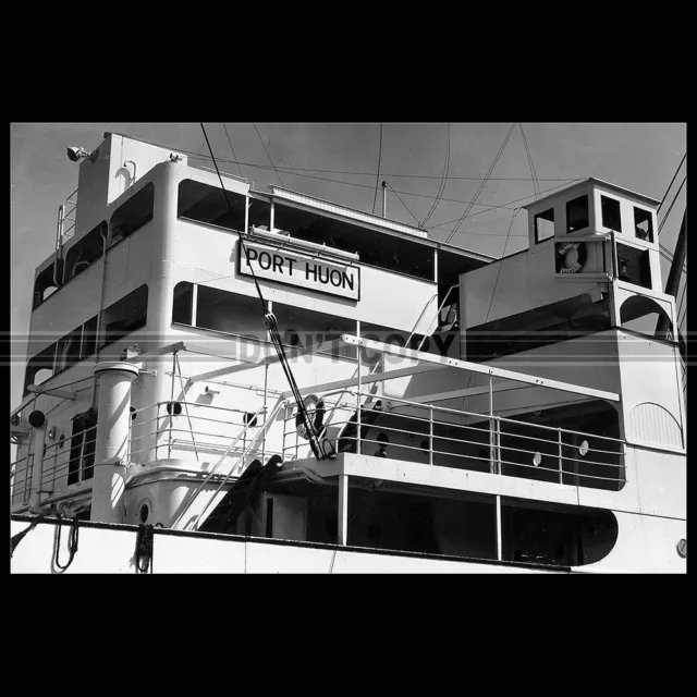 Photo B.000468 MV PORT HUON REFRIGERATED CARGO SHIP COMMONWEALTH DOMINION LINE