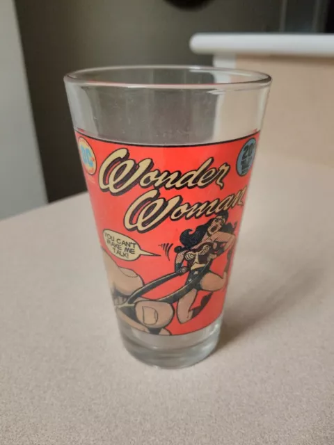 DC Comics Wonder Woman Collectible Pint Glass - Excellent Condition