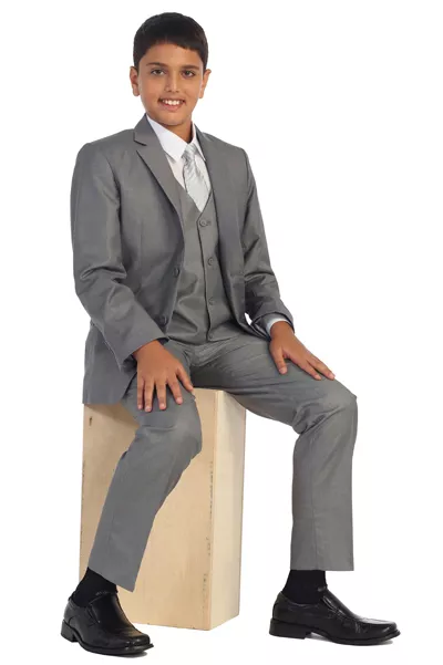 Magen Boys gray FORMAL SLIM FIT suit 5 pcs set coat,vest,pant,shirt,clip tie