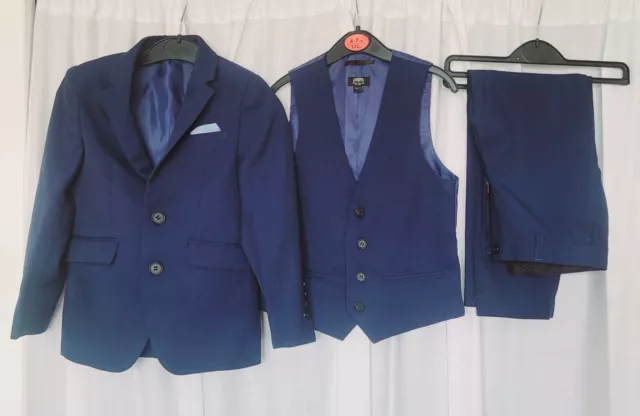 Gorgeous Matalan Boys Blue 3 Piece Suit age 6 Years