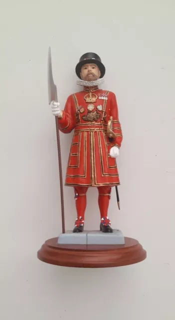 Robert Harrop At The Tower (Beefeater) Figurine Collectable