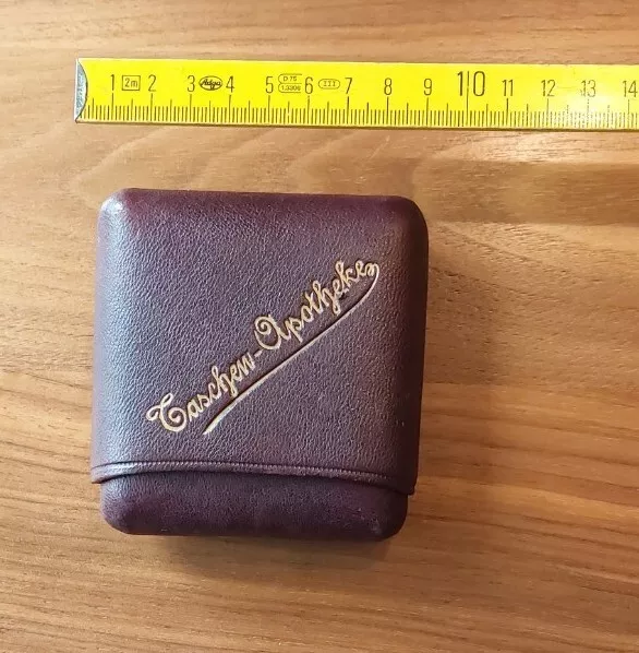 alte Taschen Apotheke mit Goldprägung