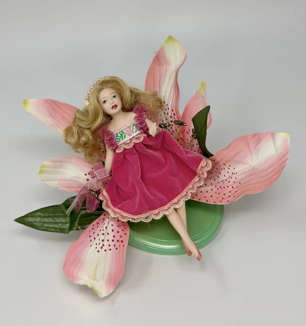 Paradise Galleries Treasury Collection Porcelain Thumbelina Doll Timeless Tales 3