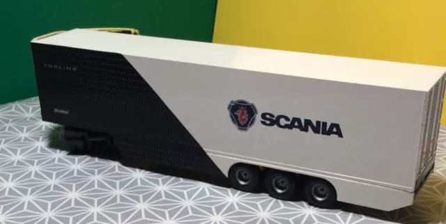 Tekno Scania Lkw mit Kofferauflieger in Maßstab 1:50. 3