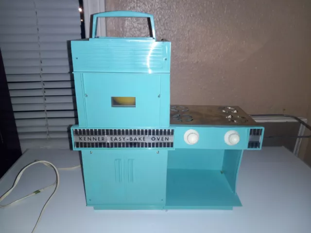 Vintage 1964 Kenner Easy Bake Oven Turquoise W/Accessories & Original Box-Works!