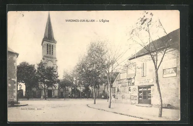 CPA Varennes-sur-Allier, L'Église
