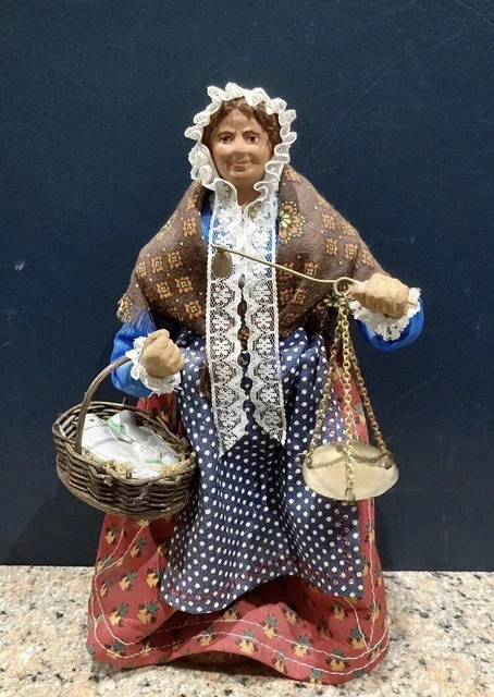 Rare Santon Celluloïd Ancien 'marchande De Poisson' - Neuf De Fond - Convert