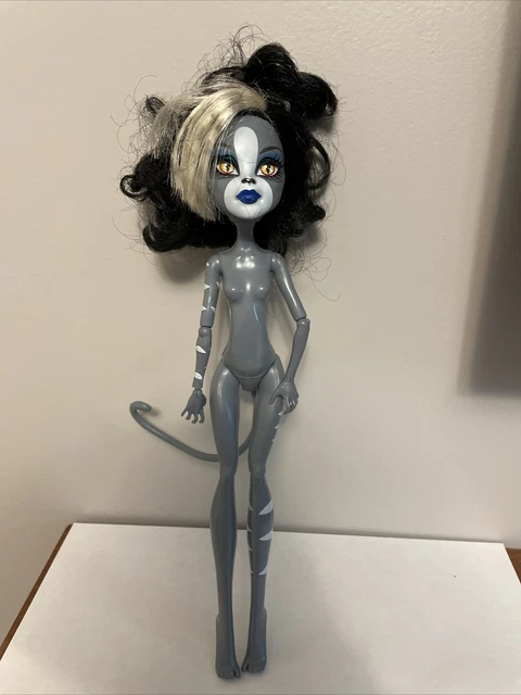 MONSTER HIGH DOLL purrsephone werecat twin