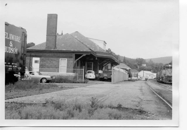 2CC991 RP 1960s DELAWARE & HUDSON RAILROAD STATION ONEONTA NY