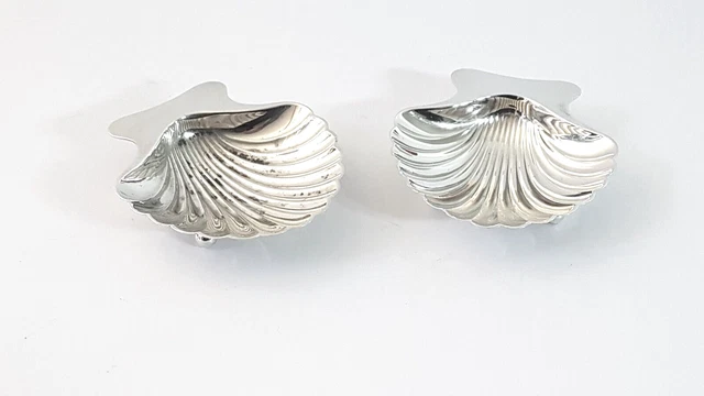 Pr Genuine Tiffany Sterling Silver Sml Scallop Shell Open Salt & Pepper Cellars Pr Genuine Tiffany Sterling Silver Sml Scallop Shell Open Salt & Pepper Cellars