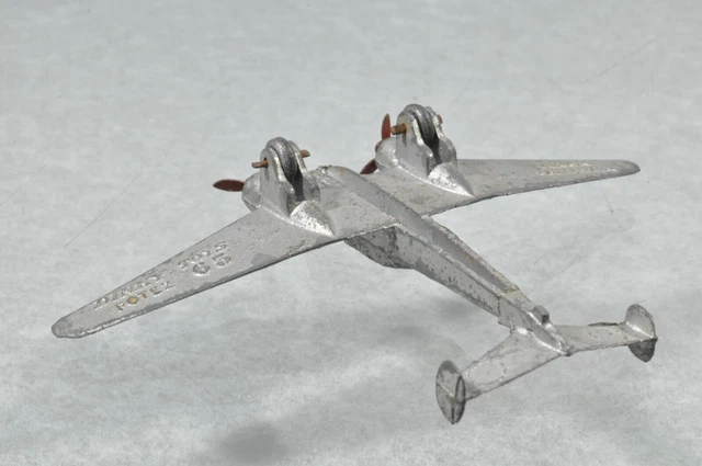 Jouet Ancien avion Dinky Toys France Potez 63