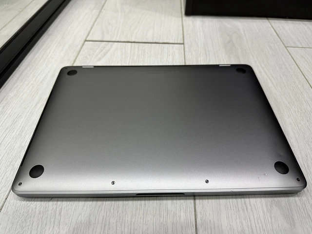 Apple MacBook Pro Retina 13,3" 2016 512 GB SSD 16 GB RAM 2,9 GHz Core i5 grigio siderale 5