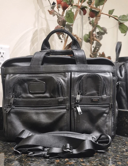 Tumi Expandable Weekender / Go Bag Blk Lthr Briefcase 96141DH Read Description*