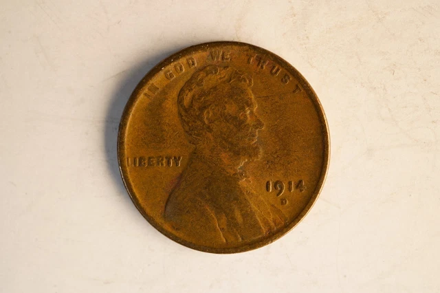 KEY DATE 1914-D Lincoln Wheat Cent in Good Condition - Bent